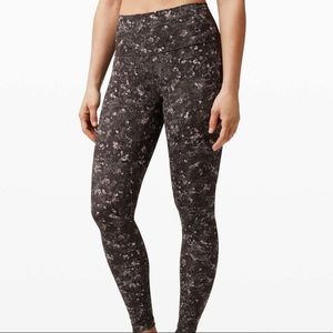 Lululemon Wunder Under Equalized multi